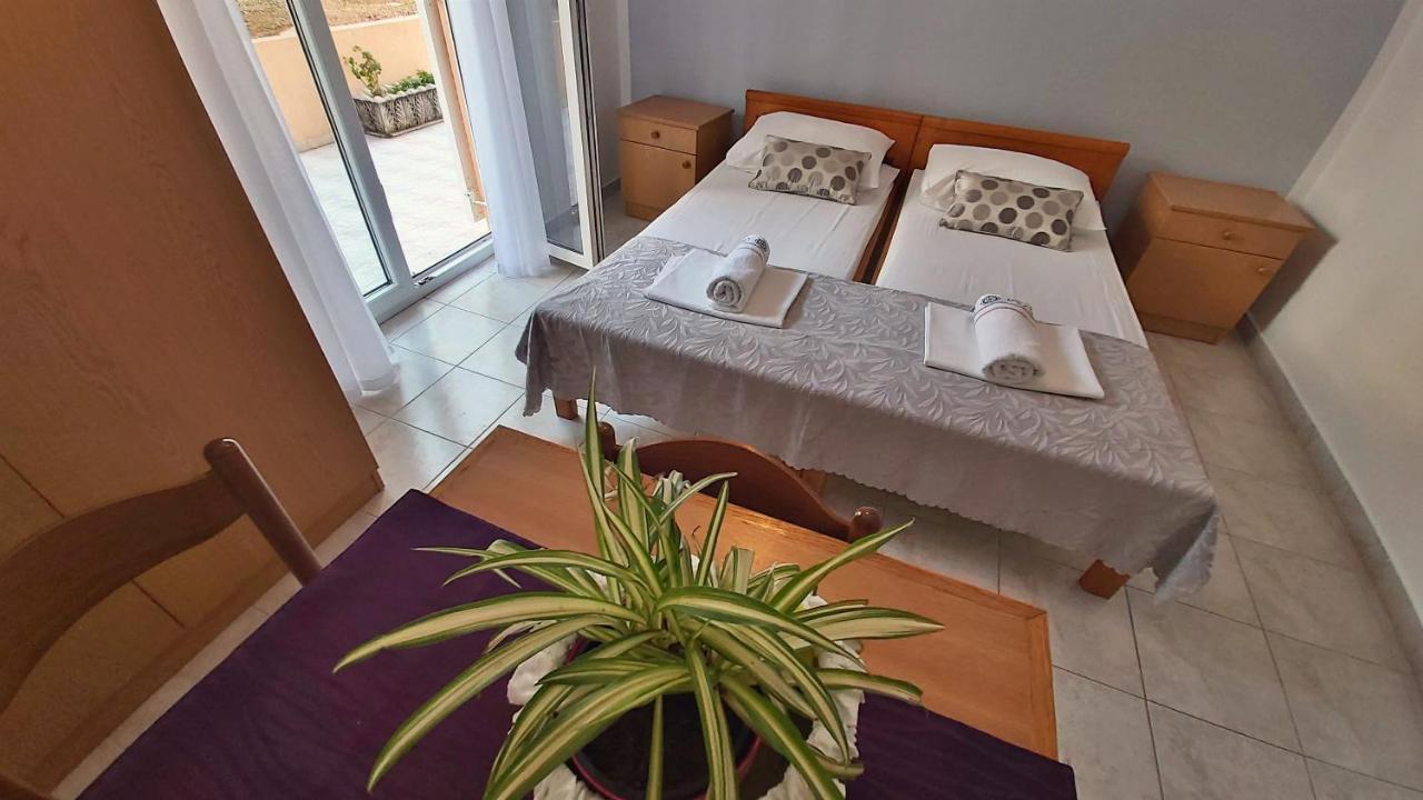 Apartments Mandalinic Omiš Exterior foto
